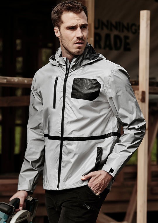 Man wearing Syzmik reflective jacket in grey